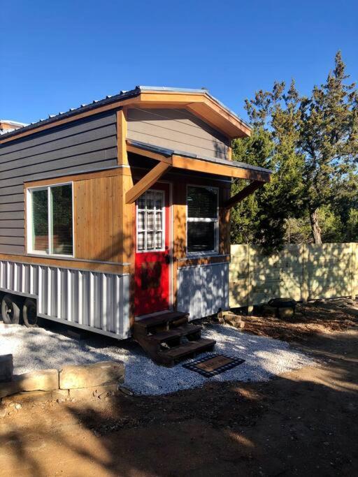 Fox Tiny Home - The Cabins At Rim Rock أوستن المظهر الخارجي الصورة